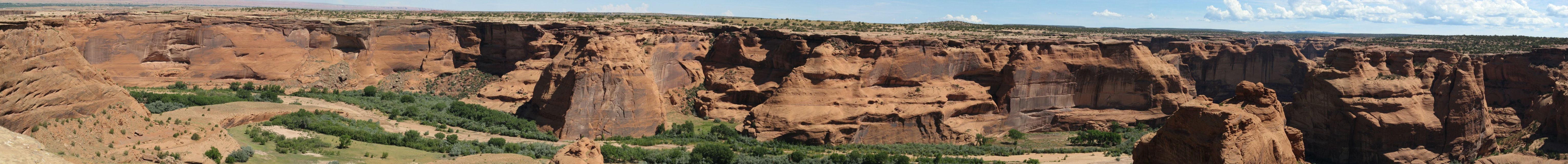 http://capnbob.us/blog/wp-content/uploads/2007/08/canyondechelly-pan.jpg