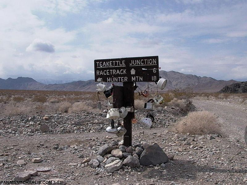 http://capnbob.us/blog/wp-content/uploads/2008/12/death-valley.jpg