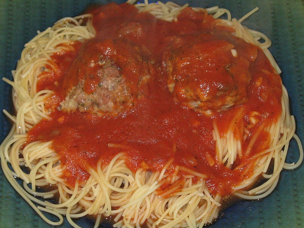 http://capnbob.us/blog/wp-content/uploads/2010/01/meatballs.jpg