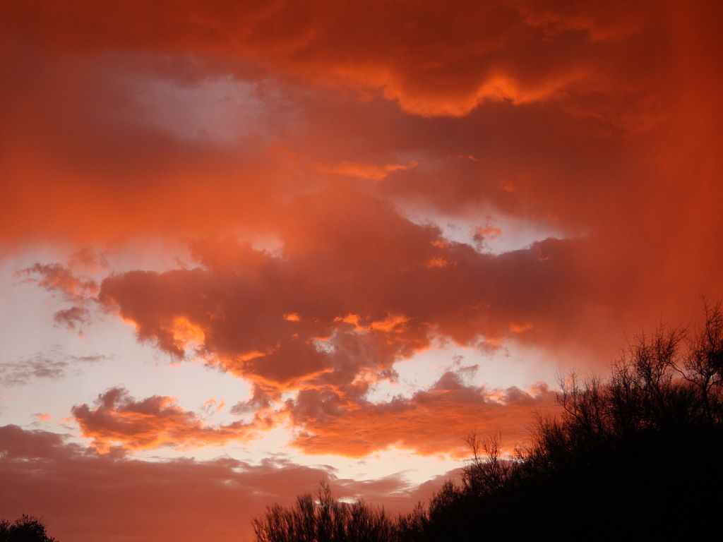 http://capnbob.us/blog/wp-content/uploads/2011/09/firey-sunset.jpg