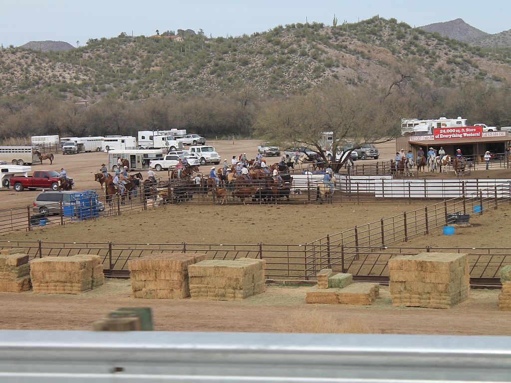 http://capnbob.us/blog/wp-content/uploads/2014/01/rodeo-practice-session.jpg