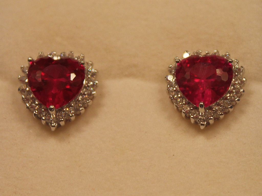 http://capnbob.us/blog/wp-content/uploads/2014/02/ruby-earrings.jpg