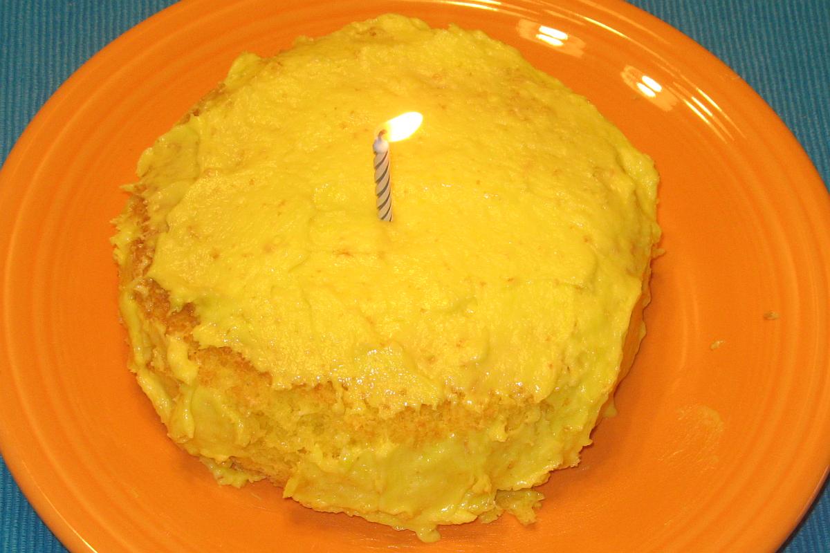 http://capnbob.us/blog/wp-content/uploads/2022/07/lemon-birthday-cake.jpg