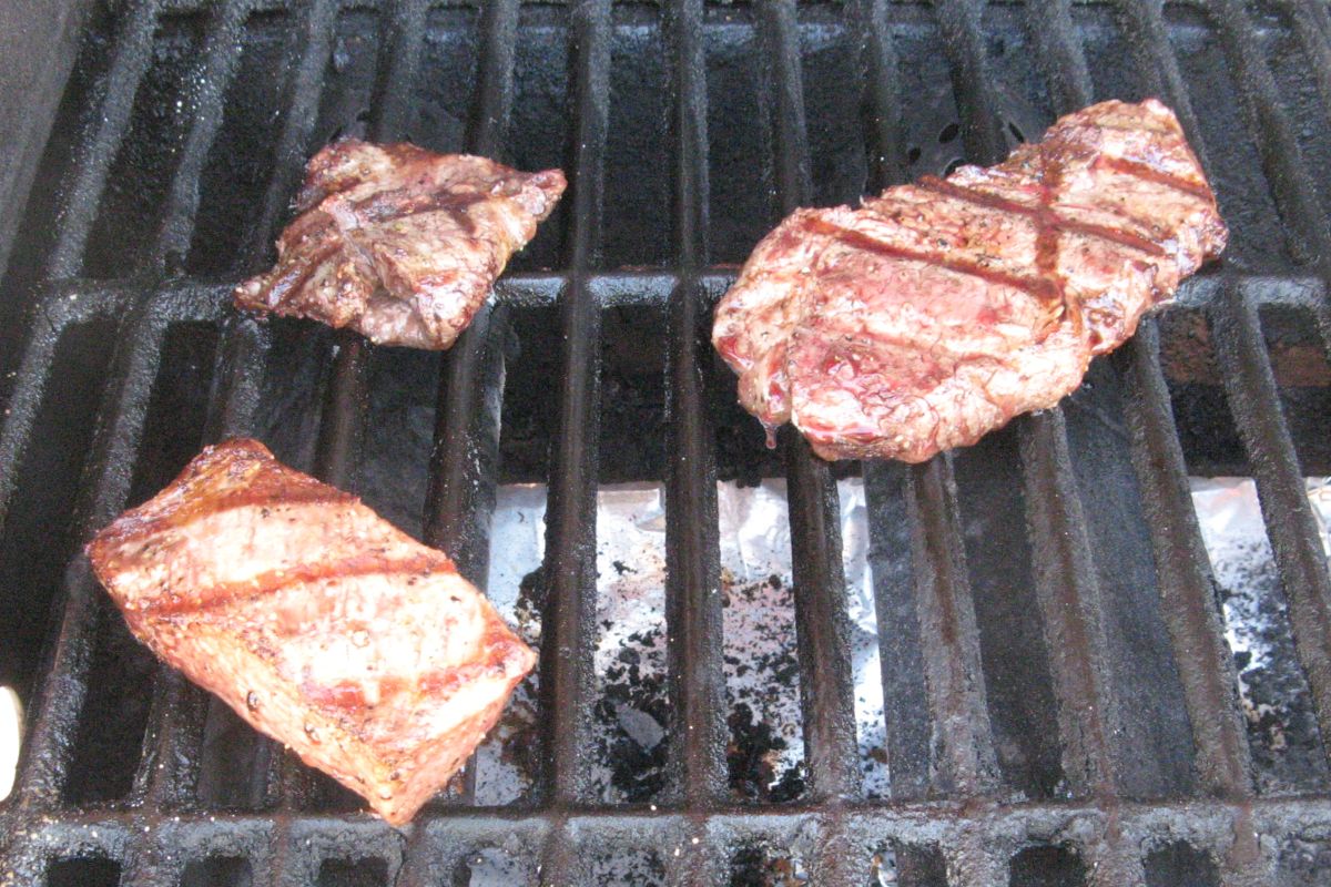 http://capnbob.us/blog/wp-content/uploads/2024/10/20241013-sunday-grillin.jpg